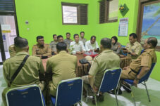 Antisipasi Longsor, Kapolsek Maospati Magetan Pimpin Rakor Aktivitas Galian Tradisional Dengan Kepala Desa