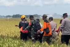 Kakek Di Ngawi Tercebur Sumur Sedalam 5 Meter, Petugas Lakukan Evakuasi 16 a0e9e938 b9ea 4479 952b d73c76480fc7 1