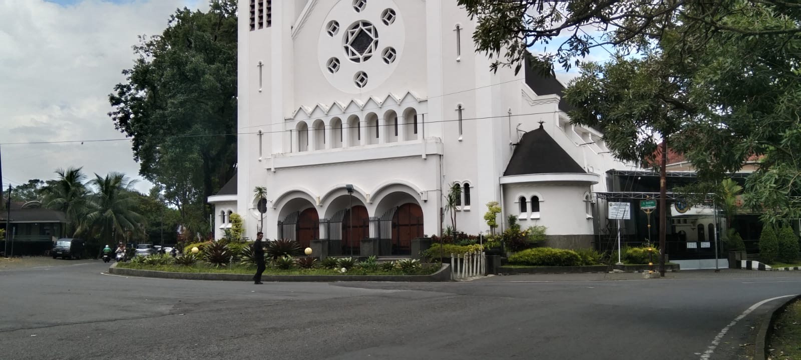 Bentuk Toleransi, Gereja di Kota Malang Akan Jadi Tempat Transit Peserta Harlah 1 Abad NU 2 Bentuk Toleransi, Gereja di Kota Malang Akan Jadi Tempat Transit Peserta Harlah 1 Abad NU