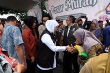 Stabilkan Harga Pangan, Pemprov Jatim Gelar Pasar Murah di 110 Titik Sepanjang 2026 11 c89441c1 65d3 4213 9b21 aa7ae49a1337