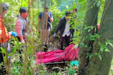 Pria Asal Pontianak Ditemukan Meninggal Tergantung di Tengah Makam Kota Malang, Dugaan Bunuh Diri Menguat