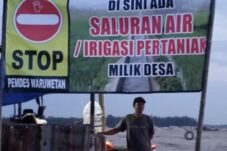 Saluran Irigasi Diduga Diuruk Perusahaan, Polemik Lahan Terjadi di Waru Wetan Lamongan
