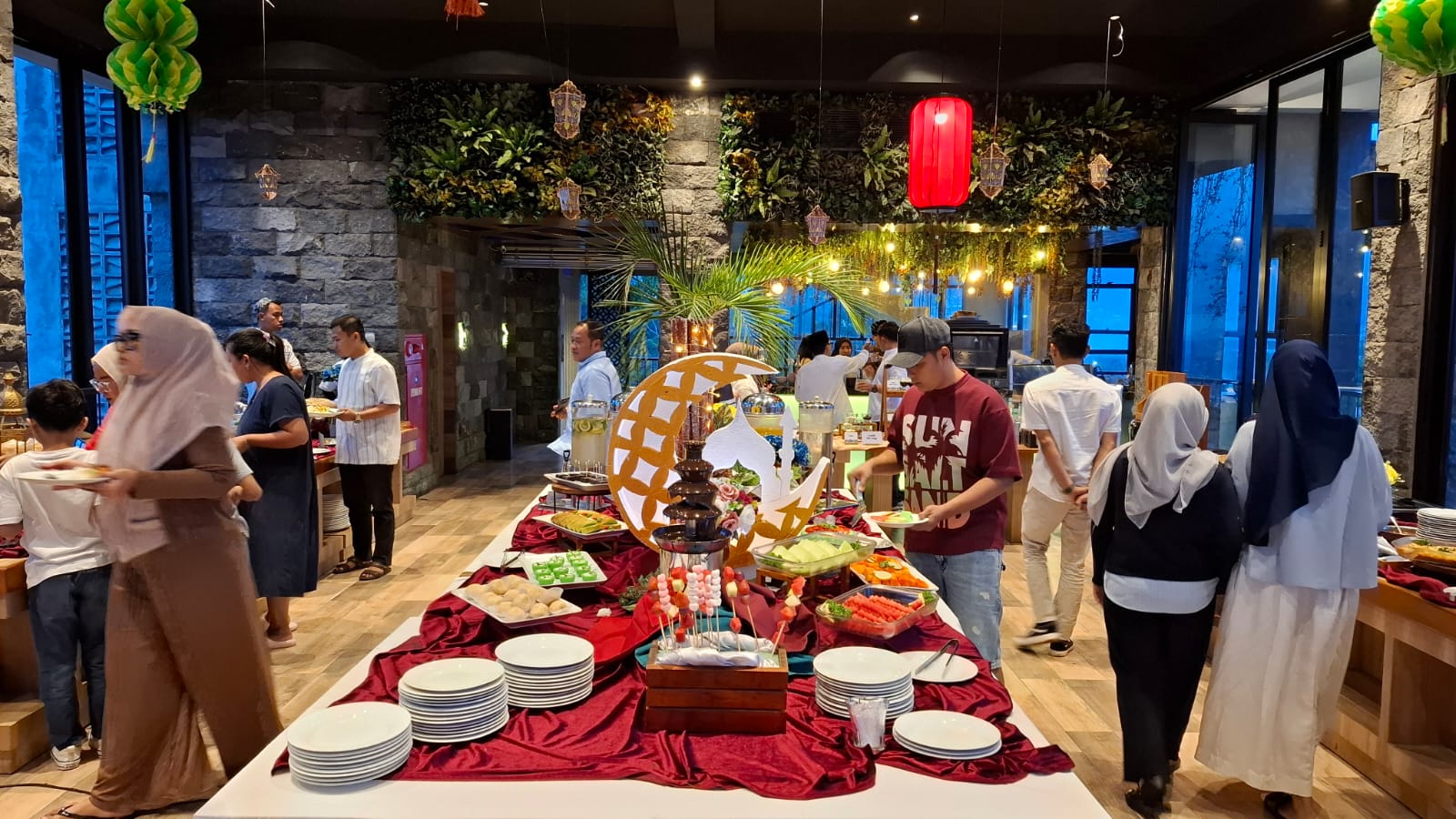 Buka Puasa di Atas Awan, City Light Kota Batu Jadi Daya Tarik Iftar on The Sky 5 Buka Puasa di Atas Awan, City Light Kota Batu Jadi Daya Tarik Iftar on The Sky