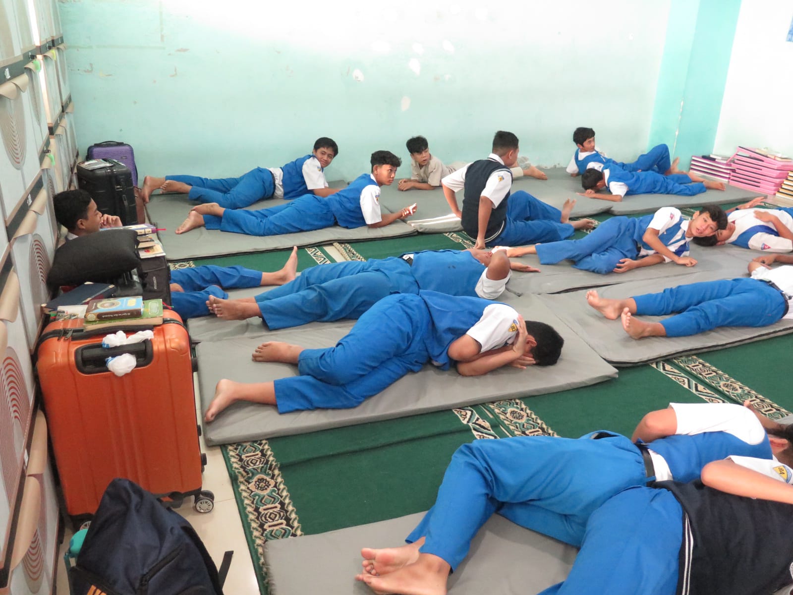 Lawan Kebiasaan Tidur Usai Sahur, SMP di Sidoarjo Wajibkan Siswa Masuk Lebih Pagi