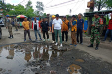 Atasi Kerusakan Jalan di Krian, Pemkab Sidoarjo Siapkan Overlay dan Normalisasi Drainase