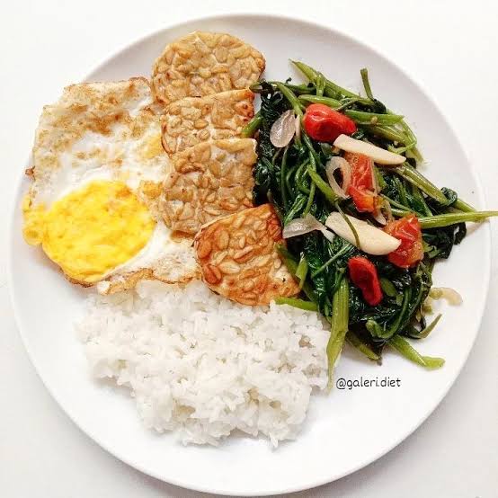 Menu Sahur Praktis dan Sehat, Simpel tapi Bikin Kenyang Tahan Lama