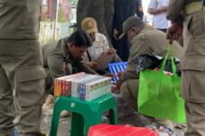 Bea Cukai Sidoarjo Sita 60.700 Batang Rokok Ilegal di Buduran dan Candi