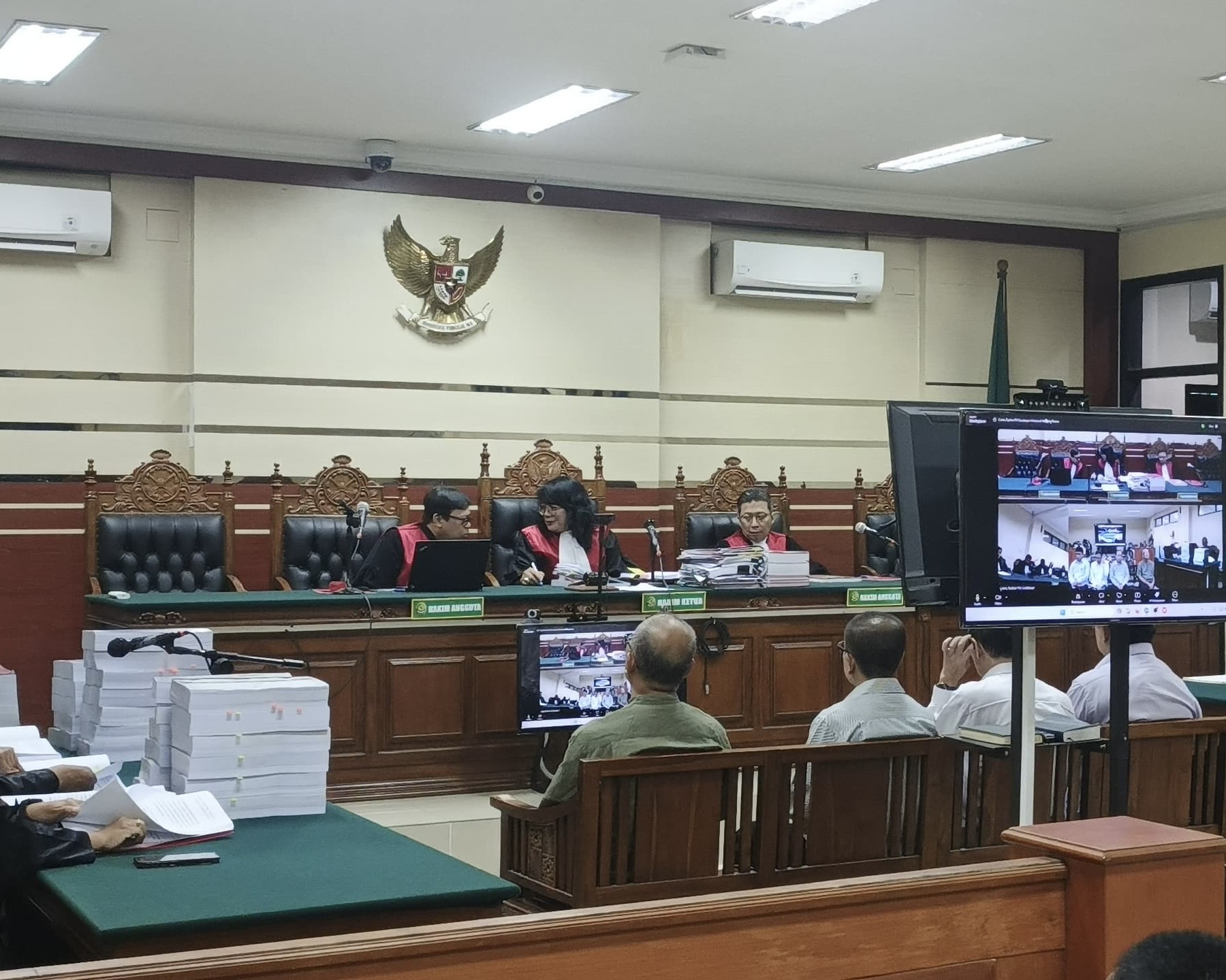 Tiga Mantan Kepala Dinas Perkim CKTR Sidoarjo Dituntut 6 Tahun Penjara