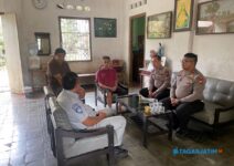 Ops Keselamatan Semeru 2026, Satlantas Polres Blitar Jemput Bola Santuni Korban Kecelakaan