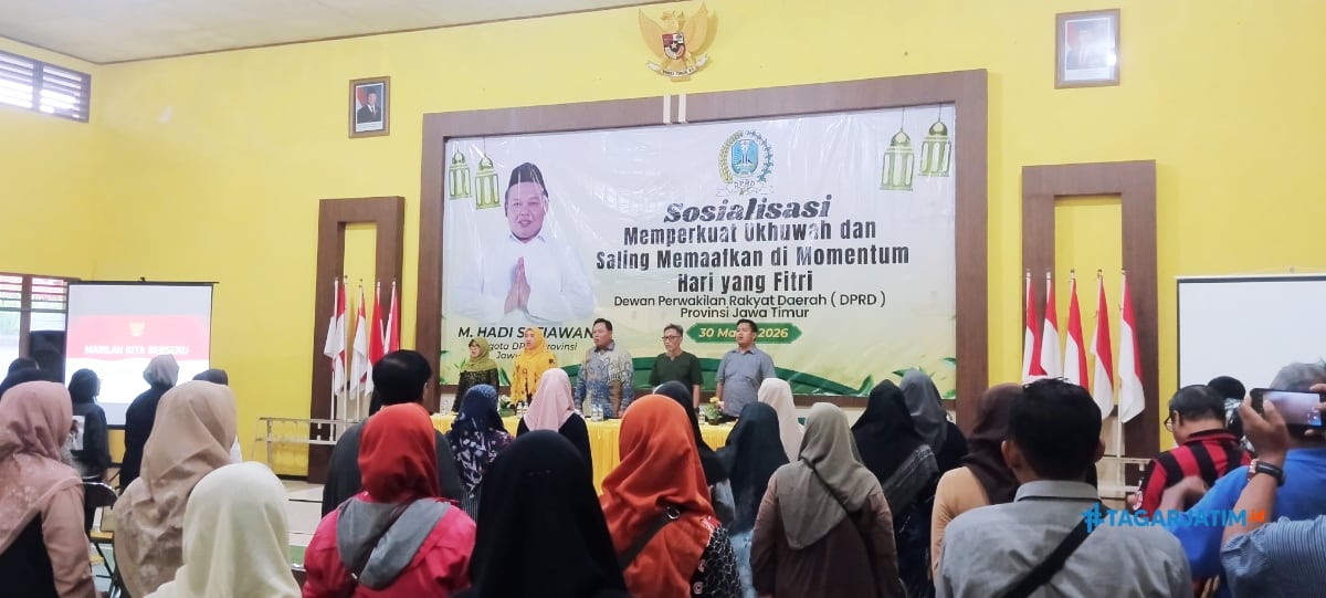 Kecanduan Media Sosial Anak Mengemuka dalam Diskusi di Kediri 17 Kecanduan Media Sosial Anak Mengemuka dalam Diskusi di Kediri