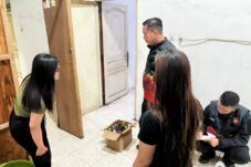Jaga Kesucian Ramadan, Samapta Polres Gresik Razia Warung Jual Miras di Manyar