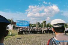 Gelar Pasukan Operasi Ketupat Semeru 2026, 500 Personel Gabungan di Ngawi Siap Amankan Idulfitri 1447 H 18 Gelar Pasukan Operasi Ketupat Semeru 2026, 500 Personel Gabungan di Ngawi Siap Amankan Idulfitri 1447 H