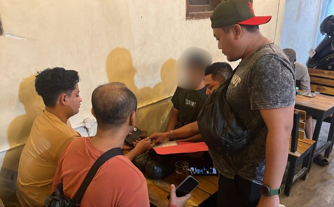 Satreskrim Polres Gresik Gagalkan Peredaran 2 Kg Serbuk Peledak di Pelemwatu Menganti