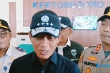 Pantau Pengelolaan Sampah Terminal, Menteri Lingkungan Hidup: Ngawi Kota Kotor 10 Pantau Pengelolaan Sampah Terminal, Menteri Lingkungan Hidup: Ngawi Kota Kotor