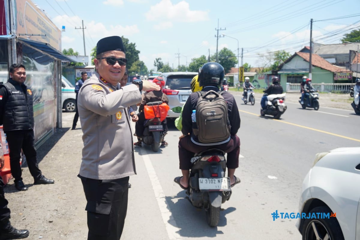 Aksi Kapolres Jombang Urai Kepadatan Arus Mudik