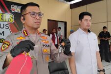 Berbekal Petunjuk Dukun, Komplotan Curi Brankas Lintas Provinsi Ditangkap Polisi 19 Berbekal Petunjuk Dukun, Komplotan Curi Brankas Lintas Provinsi Ditangkap Polisi