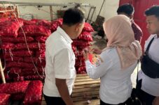 Polresta Malang Kota Tetapkan Importir Bawang Bombai Ilegal sebagai Tersangka, 700 Karung Diamankan 14 Polresta Malang Kota Tetapkan Importir Bawang Bombai Ilegal sebagai Tersangka, 700 Karung Diamankan