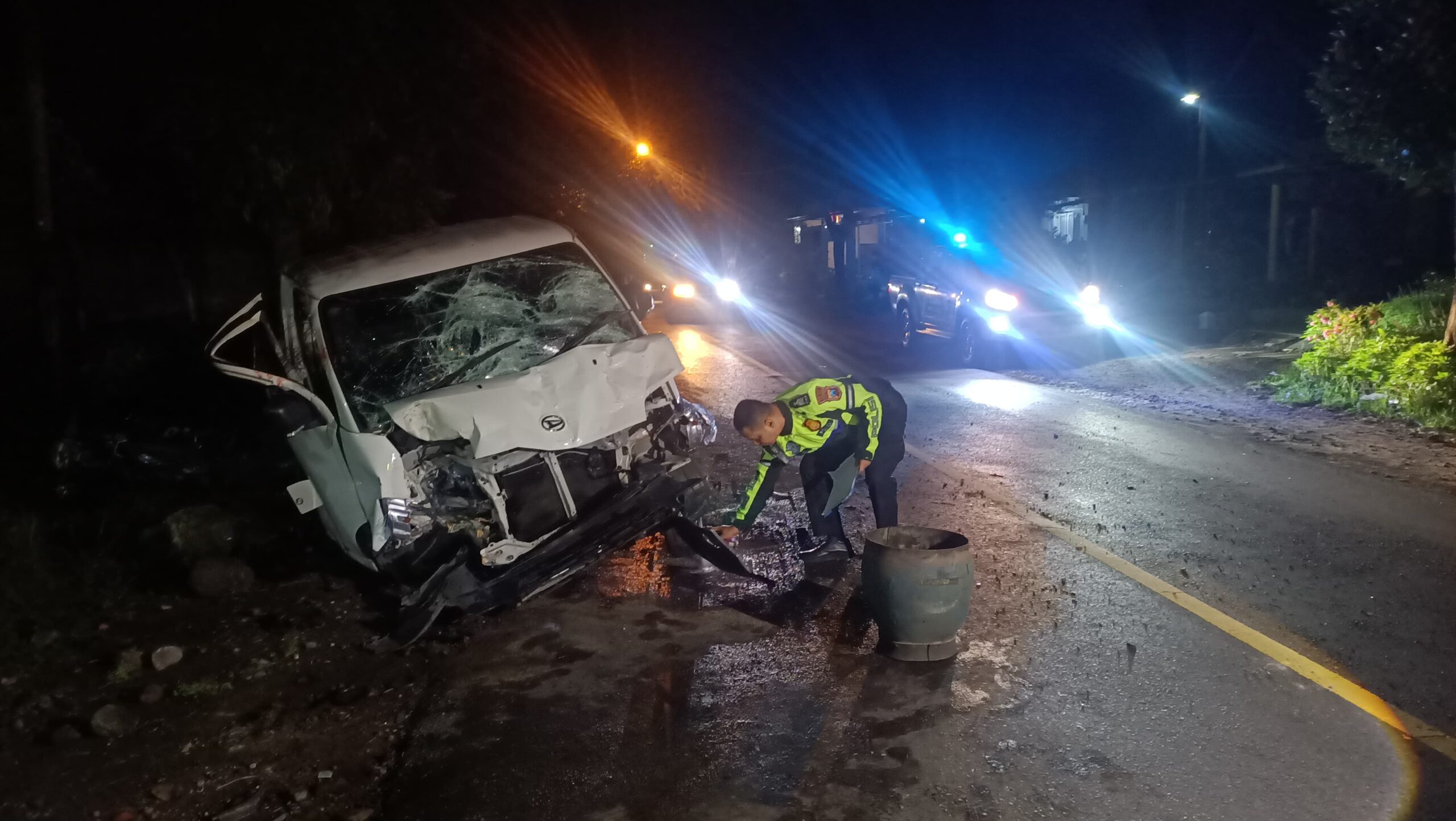 Pengendara Motor Tewas Usai Tabrakan dengan Pick Up di Sumberpucung Malang