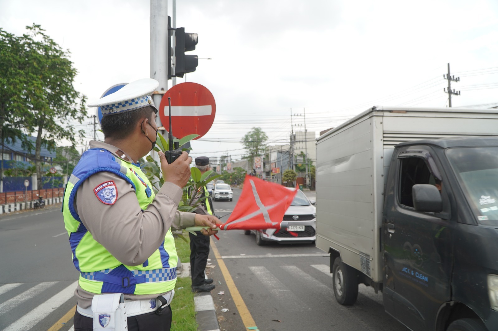 H+4 Lebaran, Volume Kendaraan Keluar Malang Naik 21,6 Persen, Polres Malang Siaga di Jalur Wisata 10 IMG 20260324 WA0017