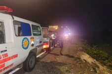 Truk Box Rusak Ditabrak Truk Tronton hingga Terguling, Satu Orang Tewas di Lamongan 13 Truk Box Rusak Ditabrak Truk Tronton hingga Terguling, Satu Orang Tewas di Lamongan
