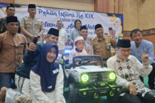 Pekan Islami ke-19 Hari Kedua, PT ACA Tambah Hadiah, Ribuan Anak Yatim di Kabupaten Malang Terima Santunan 10 Pekan Islami ke-19 Hari Kedua, PT ACA Tambah Hadiah, Ribuan Anak Yatim di Kabupaten Malang Terima Santunan