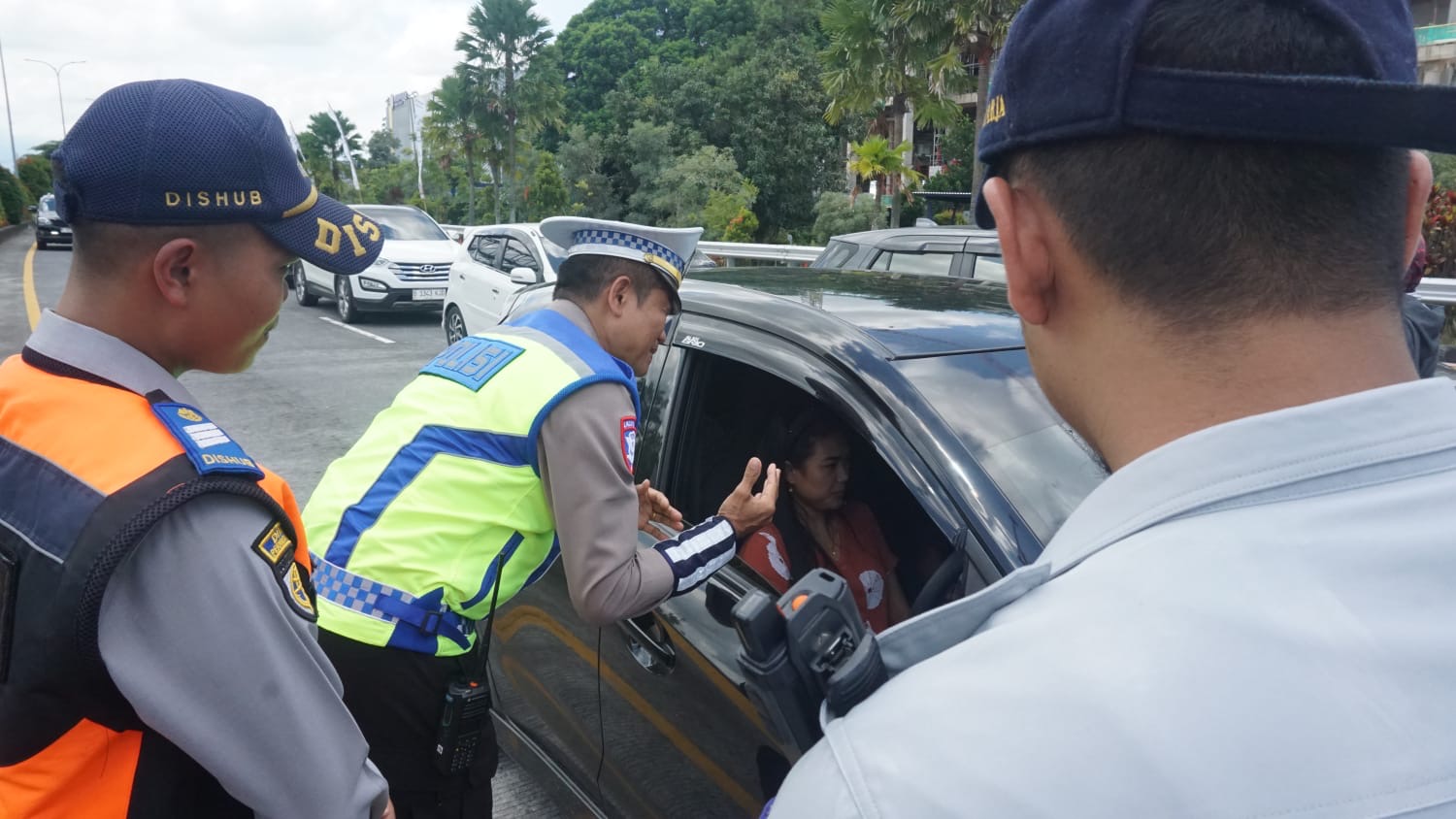 Satlantas Polres Malang Sapa Pemudik, Ingatkan Utamakan Keselamatan di Jalan