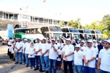 Senyum Bahagia Sambut Idul Fitri, 200 Pemudik Ikuti Mudik Gratis Petrokimia Gresik ke Lima Rute di Jawa Timur