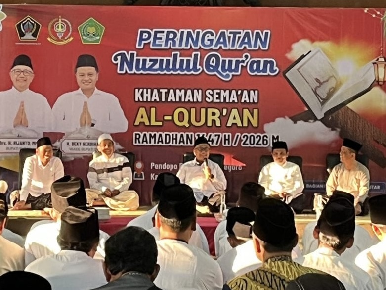 Bupati Blitar : Kami Siap Dikritik Media Demi Kebaikan 13 Bupati Blitar : Kami Siap Dikritik Media Demi Kebaikan