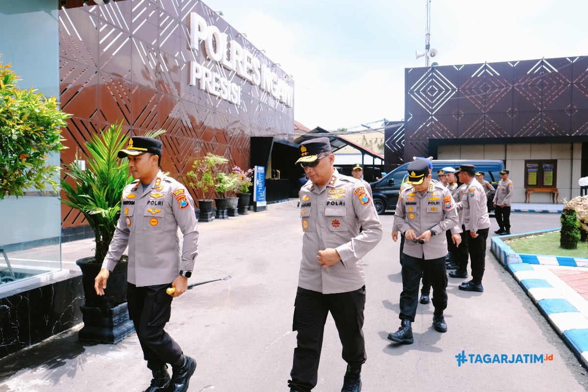 Kapolda Jatim Singgah ke Polres Ngawi Saat Patroli Udara