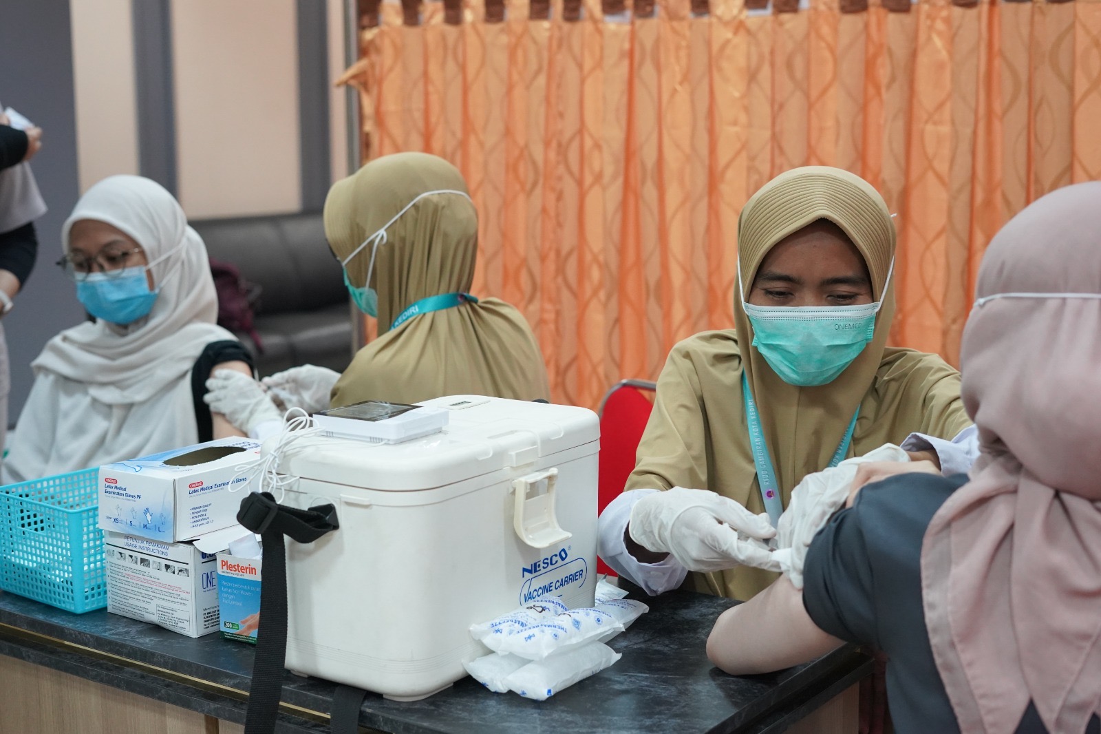 Vaksinasi MR Rubella Sasar Ratusan Nakes Kediri 3 Vaksinasi MR Rubella Sasar Ratusan Nakes Kediri