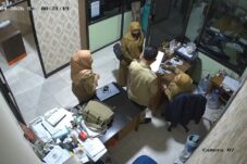 Miris, Korban SK PNS dan PPPK Palsu Masuk Kerja di Bagian Umum Setda Gresik dalam Kondisi Hamil 8 Miris, Korban SK PNS dan PPPK Palsu Masuk Kerja di Bagian Umum Setda Gresik dalam Kondisi Hamil