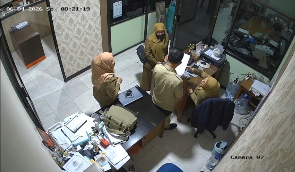 Miris, Korban SK PNS dan PPPK Palsu Masuk Kerja di Bagian Umum Setda Gresik dalam Kondisi Hamil