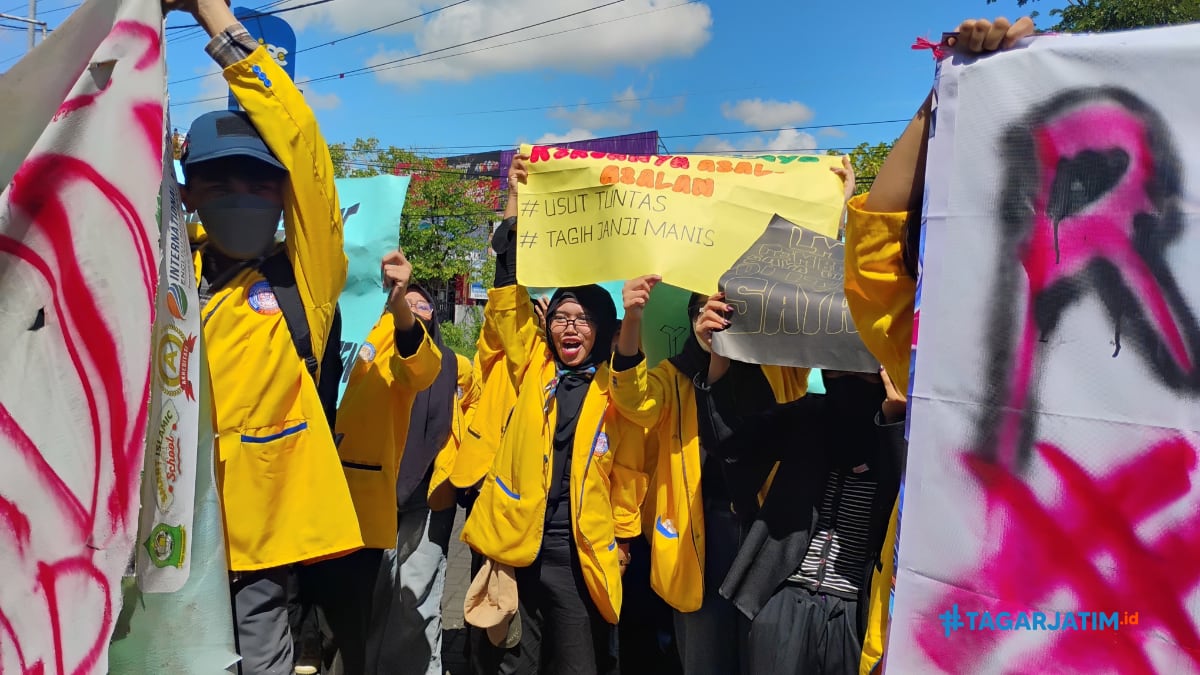 Kuliah Lumpuh 5 Bulan, Mahasiswa ITICM Gelar Unjuk Rasa Tuntut Evaluasi Manajemen Yayasan 6 Kuliah Lumpuh 5 Bulan, Mahasiswa ITICM Gelar Unjuk Rasa Tuntut Evaluasi Manajemen Yayasan