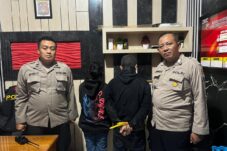 Hendak Curi Motor, Pasangan Muda Mudi di Gresik Ditangkap Warga saat Kabur ke Sawah 11 Hendak Curi Motor, Pasangan Muda Mudi di Gresik Ditangkap Warga saat Kabur ke Sawah