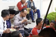500 Porsi Sarapan Gratis Polresta Malang Kota Diserbu Warga dan Ojol