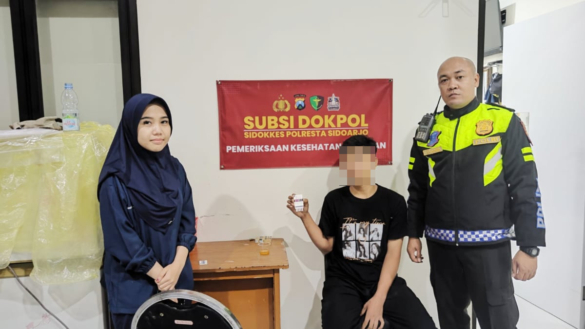 Tabrak Tiang PJU hingga Menewaskan Pemotor, Sopir Toyota Raize Ternyata Remaja 16 Tahun