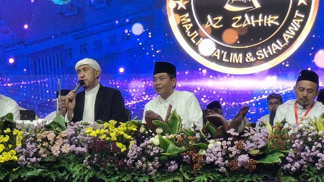 Ribuan Jamaah Ikuti Sholawat dan Pengajian di PG Kebon Agung 4 IMG 20260406 112051