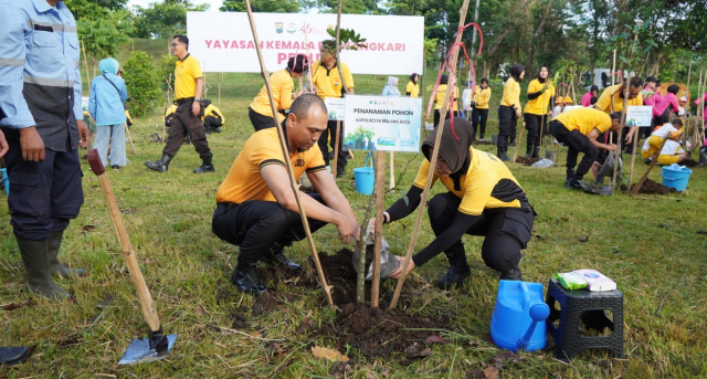 Sambut Hari Bhayangkara ke-80, Polresta Malang Kota Tanam 250 Pohon