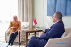 Temui Dubes RI di Kuala Lumpur, Khofifah Dorong Ekspansi Produk Jatim ke Malaysia 8 Temui Dubes RI di Kuala Lumpur, Khofifah Dorong Ekspansi Produk Jatim ke Malaysia