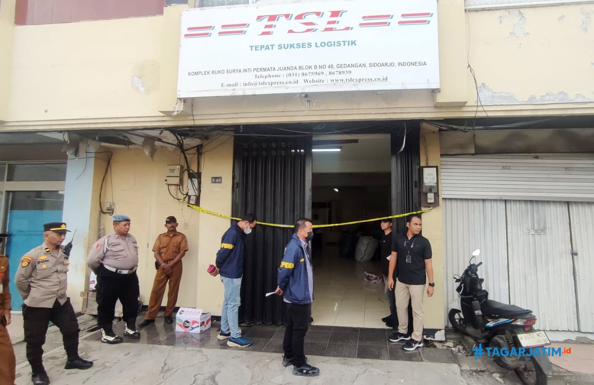 Satgas Penyelundupan Polri Geledah PT TSL di Sidoarjo terkait Kasus Ponsel Ilegal