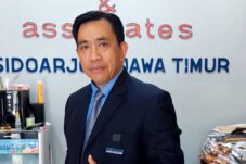 Sebut Nama Baik Tercemar, Kades Bringinbendo Pertimbangkan Lapor ke Dewan Pers 1 Sebut Nama Baik Tercemar, Kades Bringinbendo Pertimbangkan Lapor ke Dewan Pers