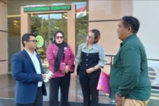 Keluarga Korban Desak Eksekusi Oknum TNI AL Terpidana Kekerasan Seksual di Sidoarjo 15 Keluarga Korban Desak Eksekusi Oknum TNI AL Terpidana Kekerasan Seksual di Sidoarjo