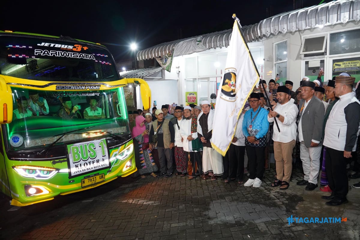 Nurochman Berhaji, 226 Jemaah Kota Batu Diberangkatkan dengan Iringan Doa