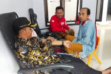 Warga Lereng Gunung Raung Sumbang 30 Kantong Darah untuk PMI Jember 11 Warga Lereng Gunung Raung Sumbang 30 Kantong Darah untuk PMI Jember