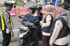 Razia Gabungan di Kota Batu, 39 Kendaraan Mati Pajak Terjaring Operasi 17 Razia Gabungan di Kota Batu, 39 Kendaraan Mati Pajak Terjaring Operasi