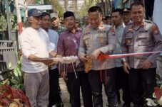 Polres Batu Resmikan Jembatan Merah Putih Presisi, Akses Warga Dusun Gerdu Kini Lebih Aman 13 Polres Batu Resmikan Jembatan Merah Putih Presisi, Akses Warga Dusun Gerdu Kini Lebih Aman