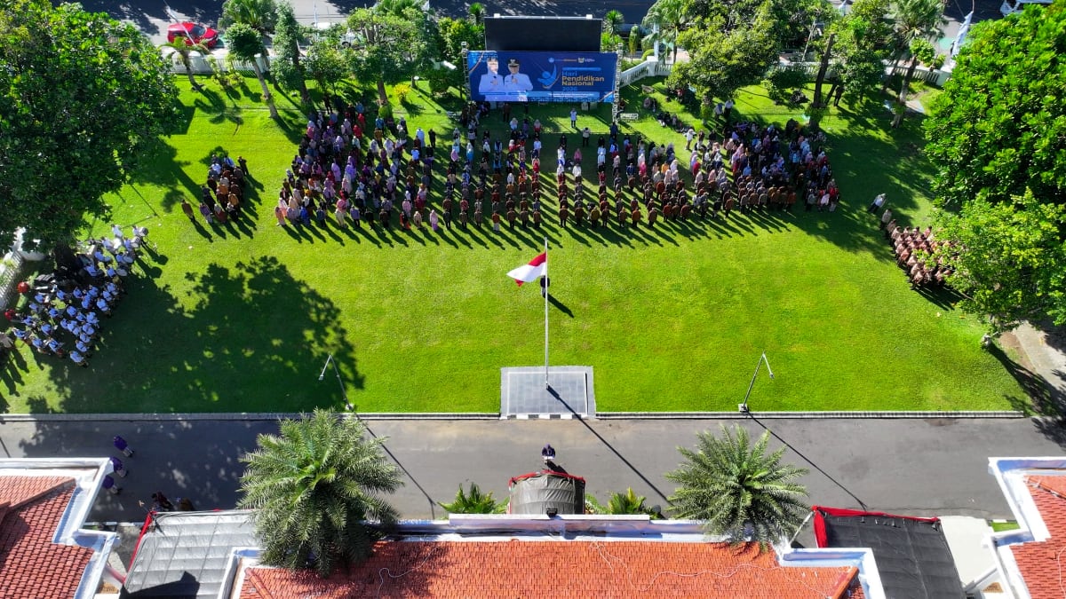 Hardiknas 2026, Wali Kota Kediri Tekankan Pendidikan Bermutu untuk Semua 16 Hardiknas 2026, Wali Kota Kediri Tekankan Pendidikan Bermutu untuk Semua