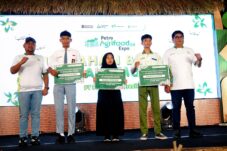 Perkuat Regenerasi Petani dan Agripreneur Muda, Petrokimia Gresik Siapkan 50 Penerima Beasiswa 7 Perkuat Regenerasi Petani dan Agripreneur Muda, Petrokimia Gresik Siapkan 50 Penerima Beasiswa