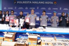 Polresta Malang Kota Ungkap 32 Kasus Narkoba, Sita 1,4 Kg Sabu dan 8,9 Kg Ganja 9 Polresta Malang Kota Ungkap 32 Kasus Narkoba, Sita 1,4 Kg Sabu dan 8,9 Kg Ganja