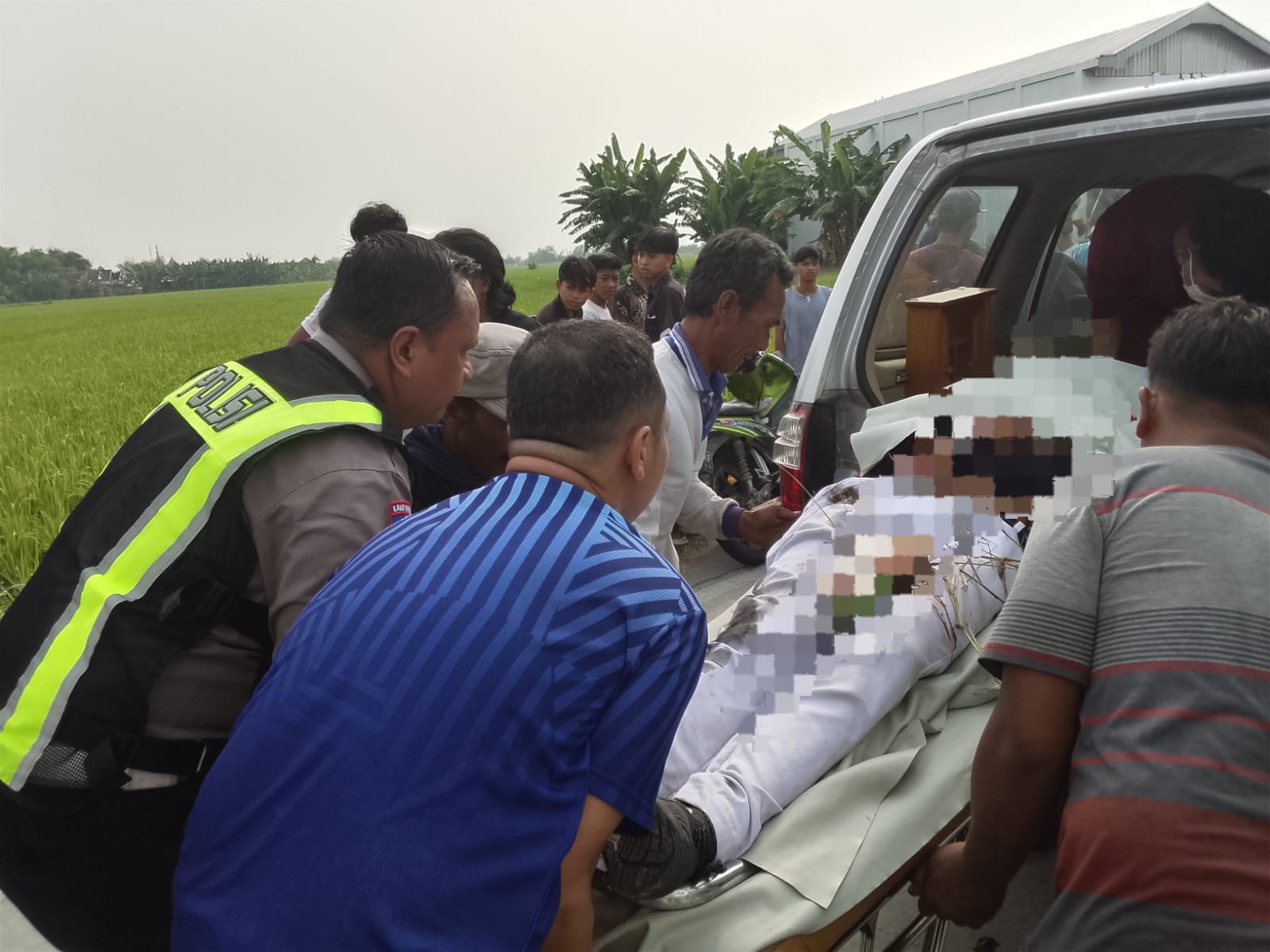 Pelajar 13 Tahun Tewas dalam Kecelakaan Beruntun di Lamongan